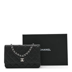 Caviar Quilted CC Turnlock Wallet On Chain WOC Black