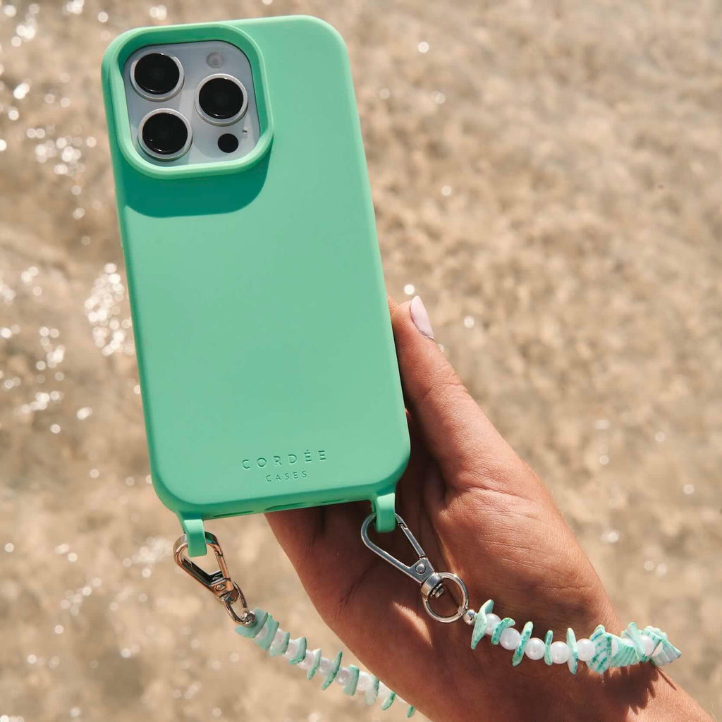 Cordée Cases Seafoam Shell Phone Wristlet