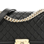 Caviar Quilted Medium Boy Flap Black