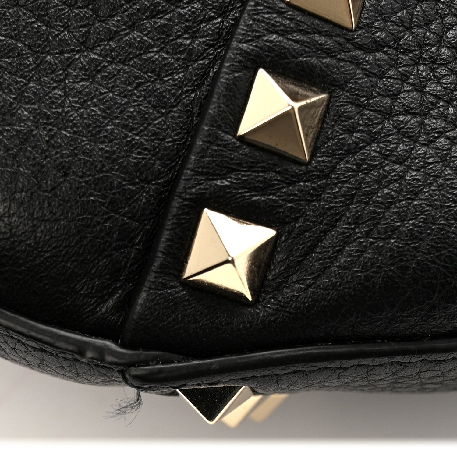 Grained Calfskin Large Rockstud Hobo Black