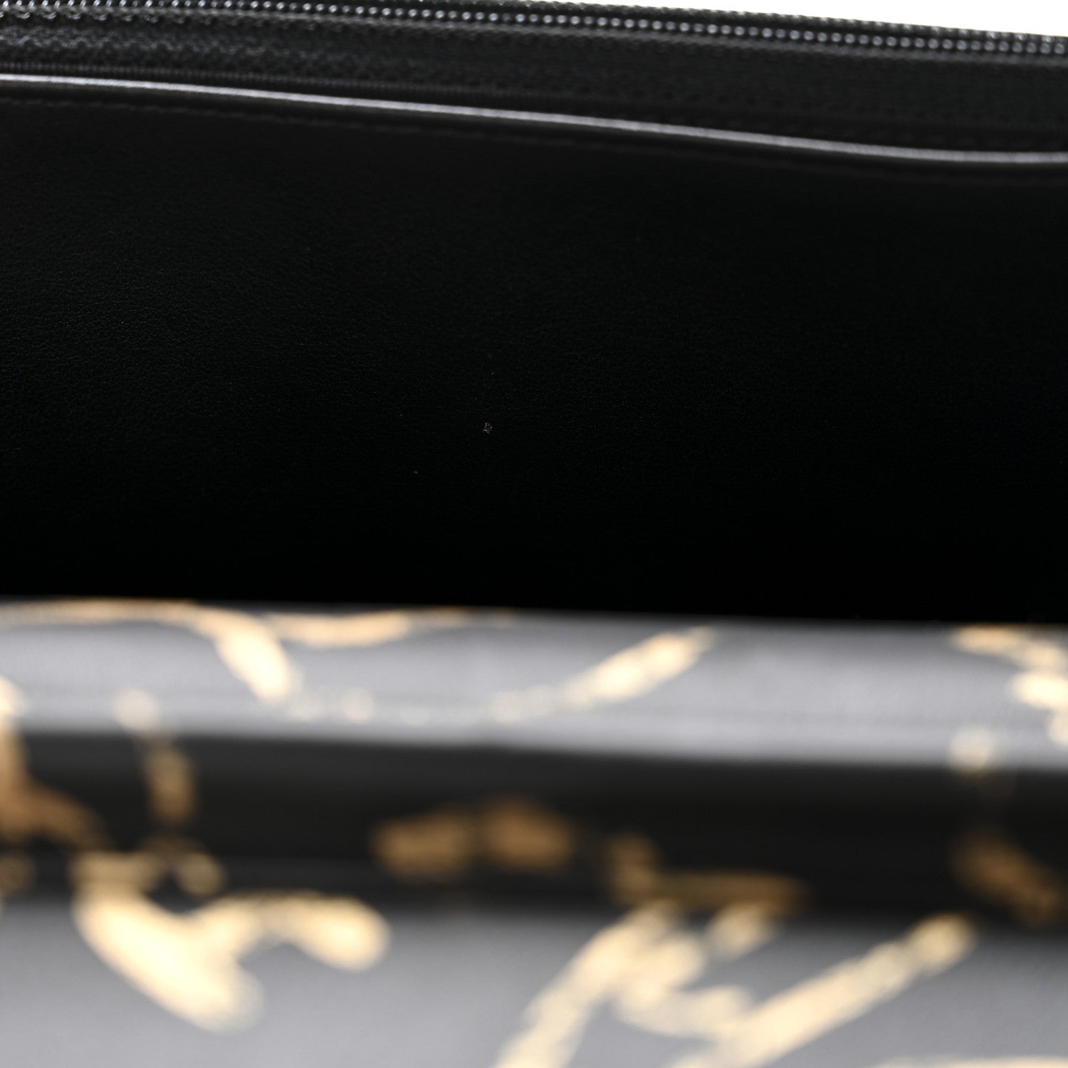 Calfskin Quilted Graffiti Pyramid Wallet On Chain WOC Black