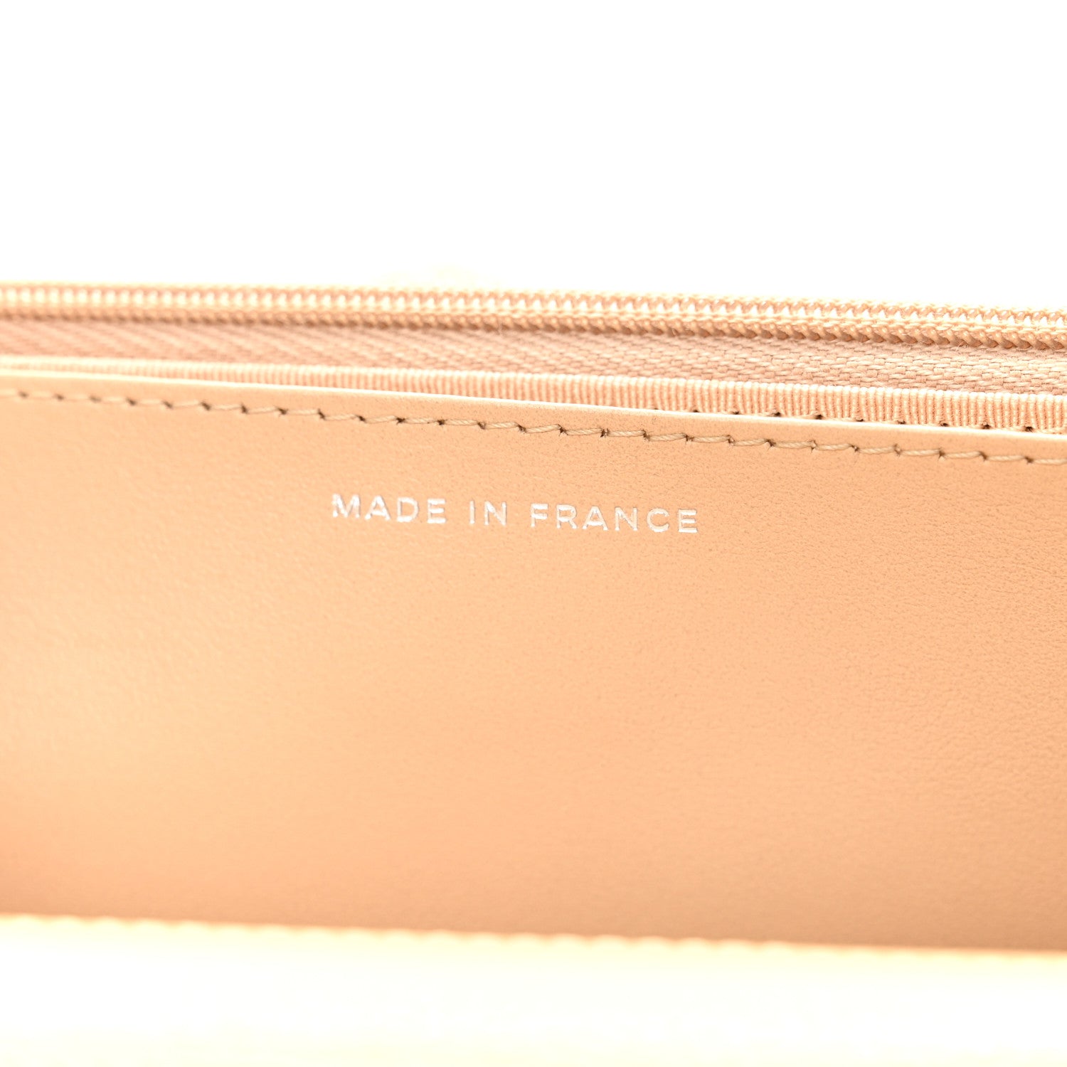 Caviar Quilted Wallet on Chain WOC Beige