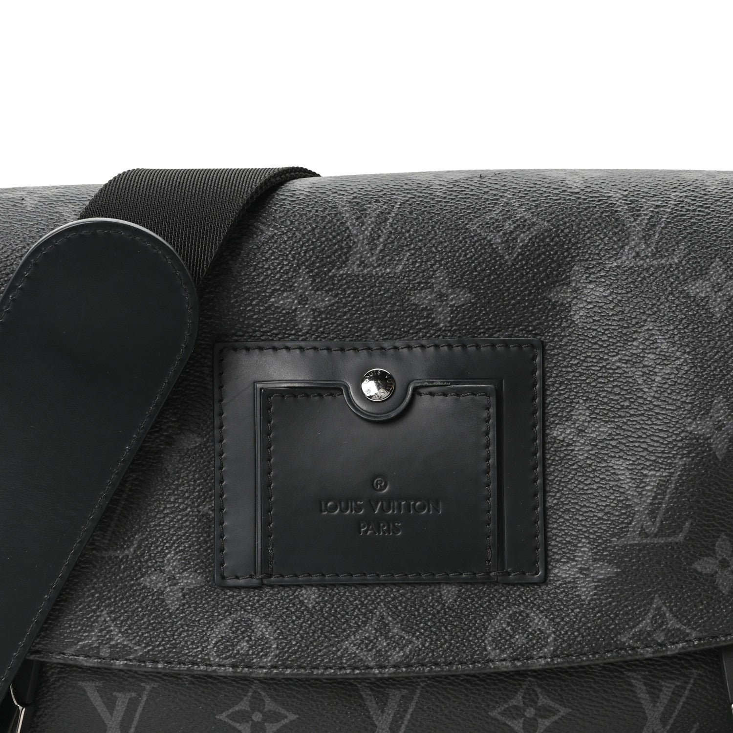 Monogram Eclipse Voyager PM Messenger