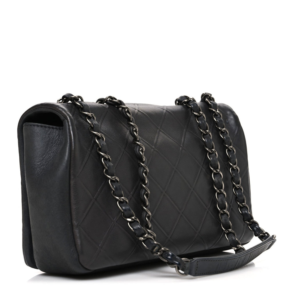 Calfskin Diamond Embossed Medium New Chic Flap Dark Grey