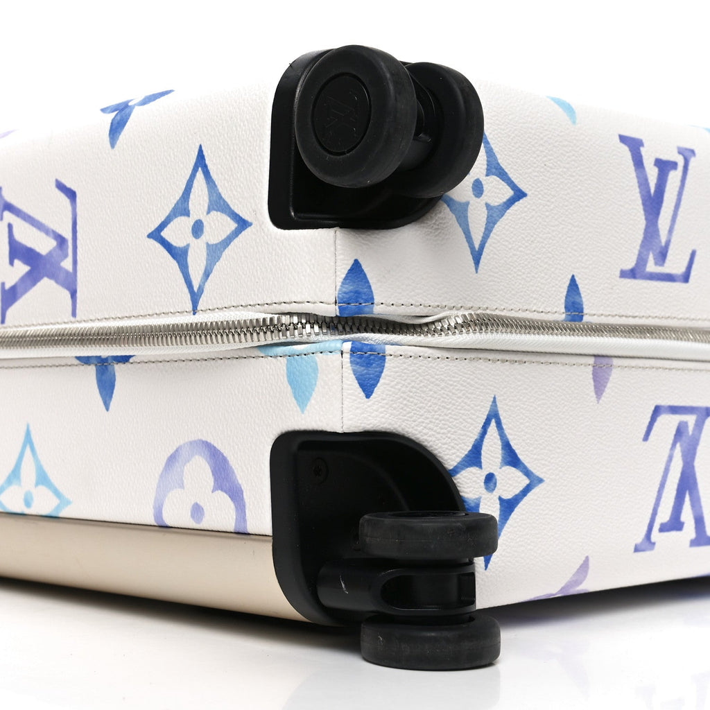 Monogram LV By the Pool Horizon 55 Resort Bleu