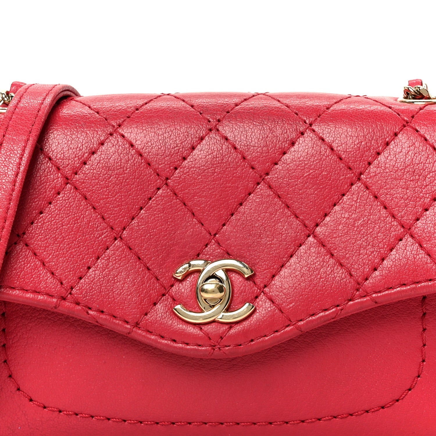 Goatskin Quilted Coco Curve Flap Messenger Flap Red