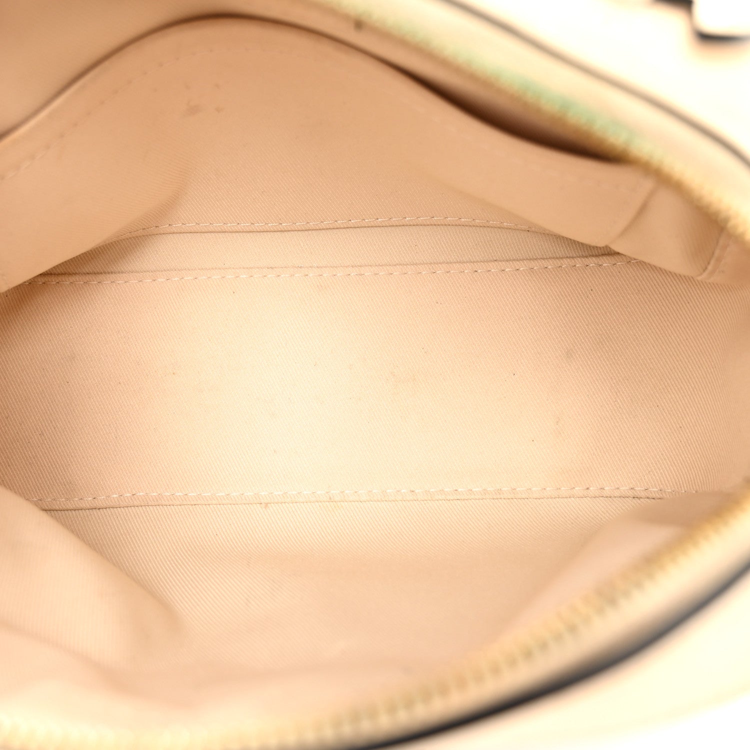 Monogram Saintonge Creme