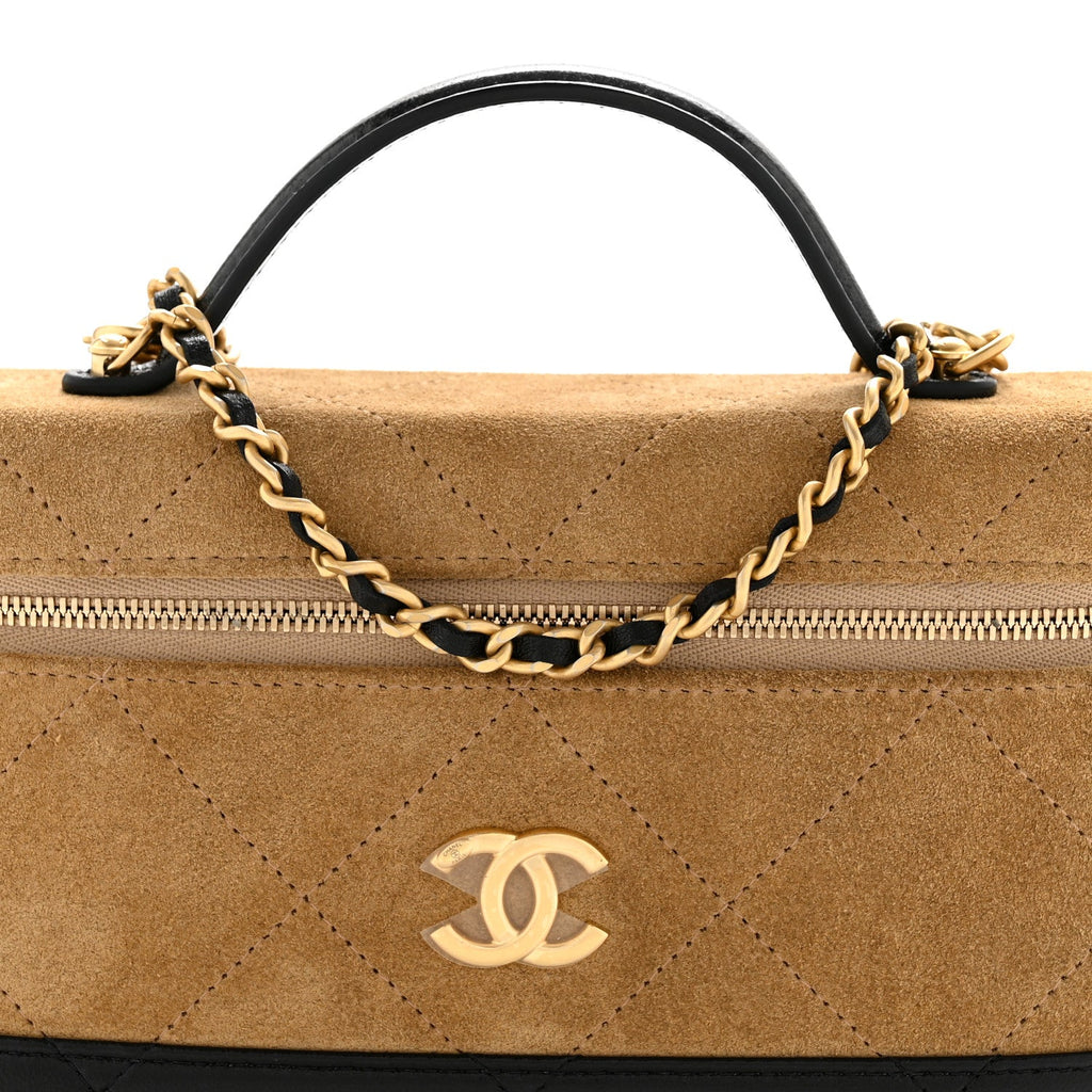 Suede Calfskin Shiny Lambskin Quilted Top Handle Slim Vanity Case With Chain Beige Black