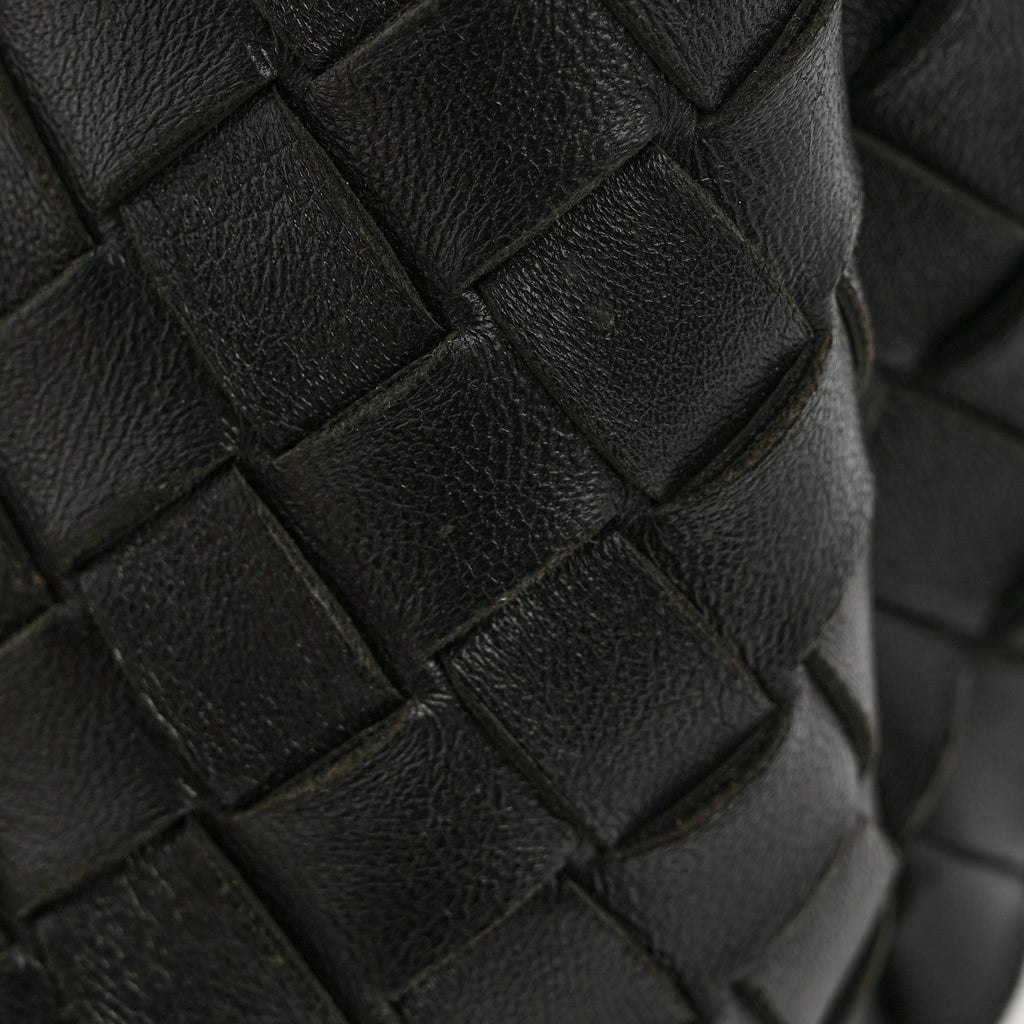 Nappa Intrecciato Medium Andiamo Shoulder Bag Black