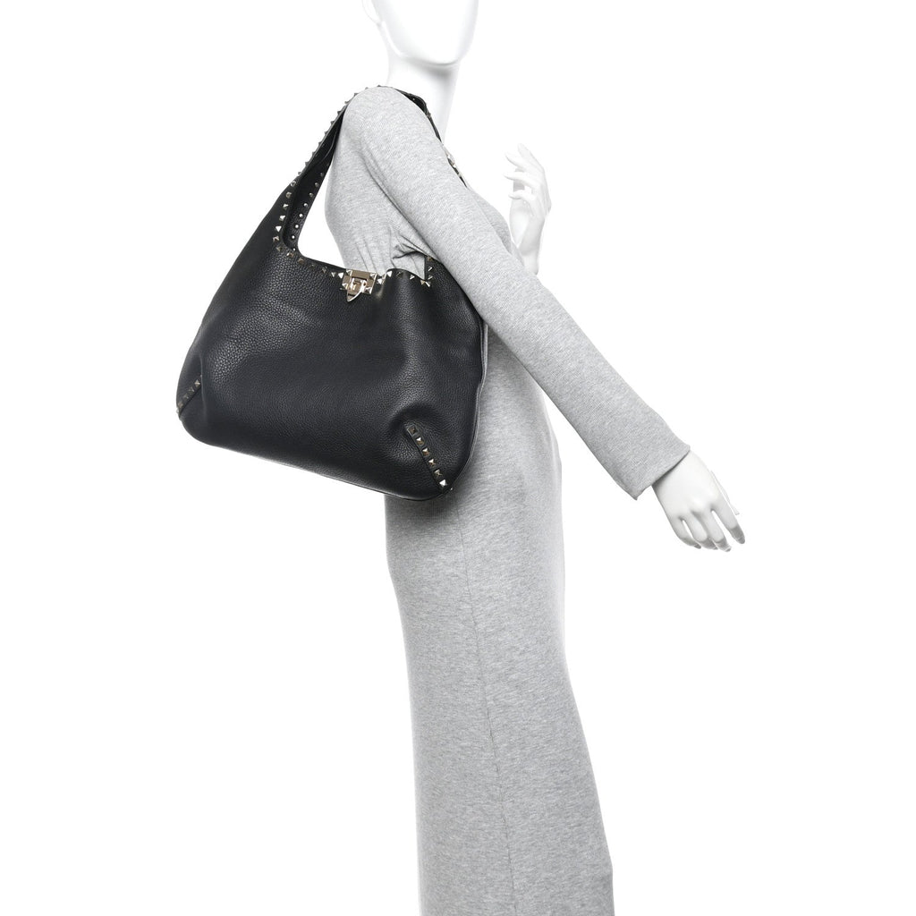Grained Calfskin Large Rockstud Hobo Black