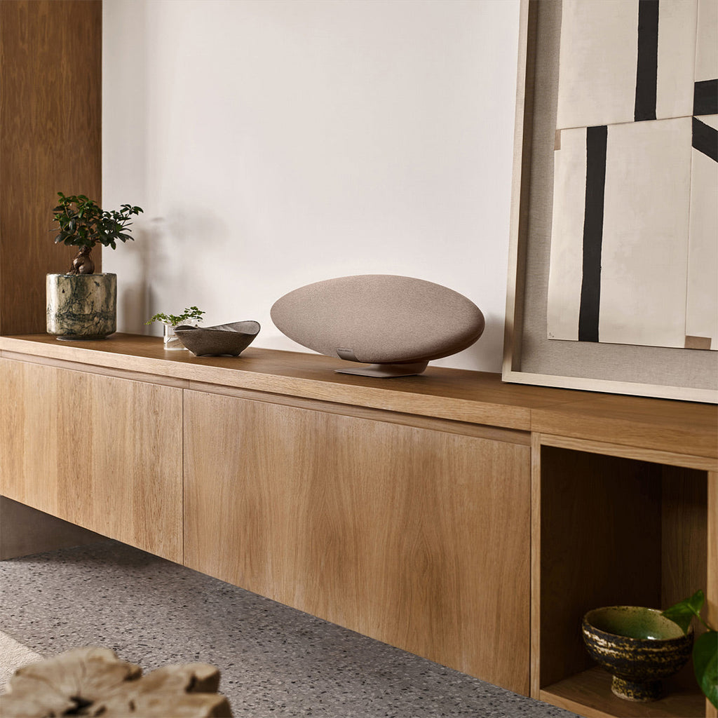 Bowers & Wilkins Zeppelin Pro Edition Wireless Speaker (Solar Gold)