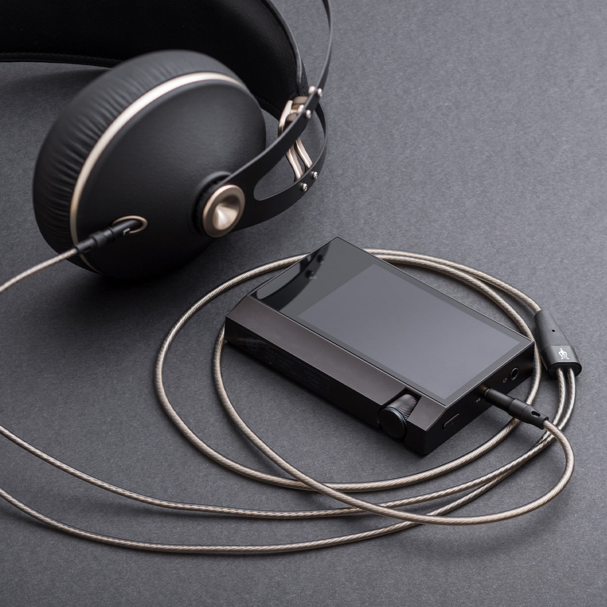 Meze Audio Mono 3.5mm to 2.5mm Balanced Headphone Cable - 4.9 ft.