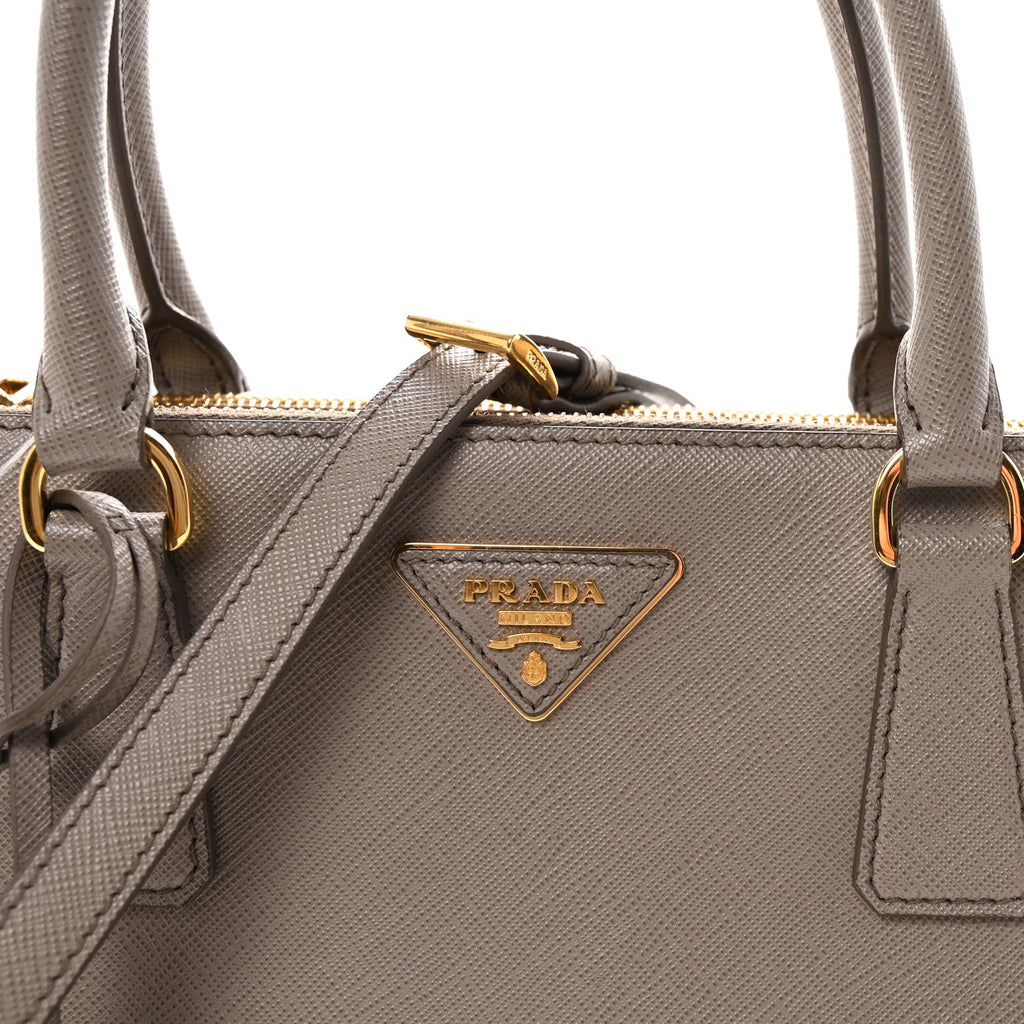 Saffiano Lux Large Galleria Double Zip Tote Argilla