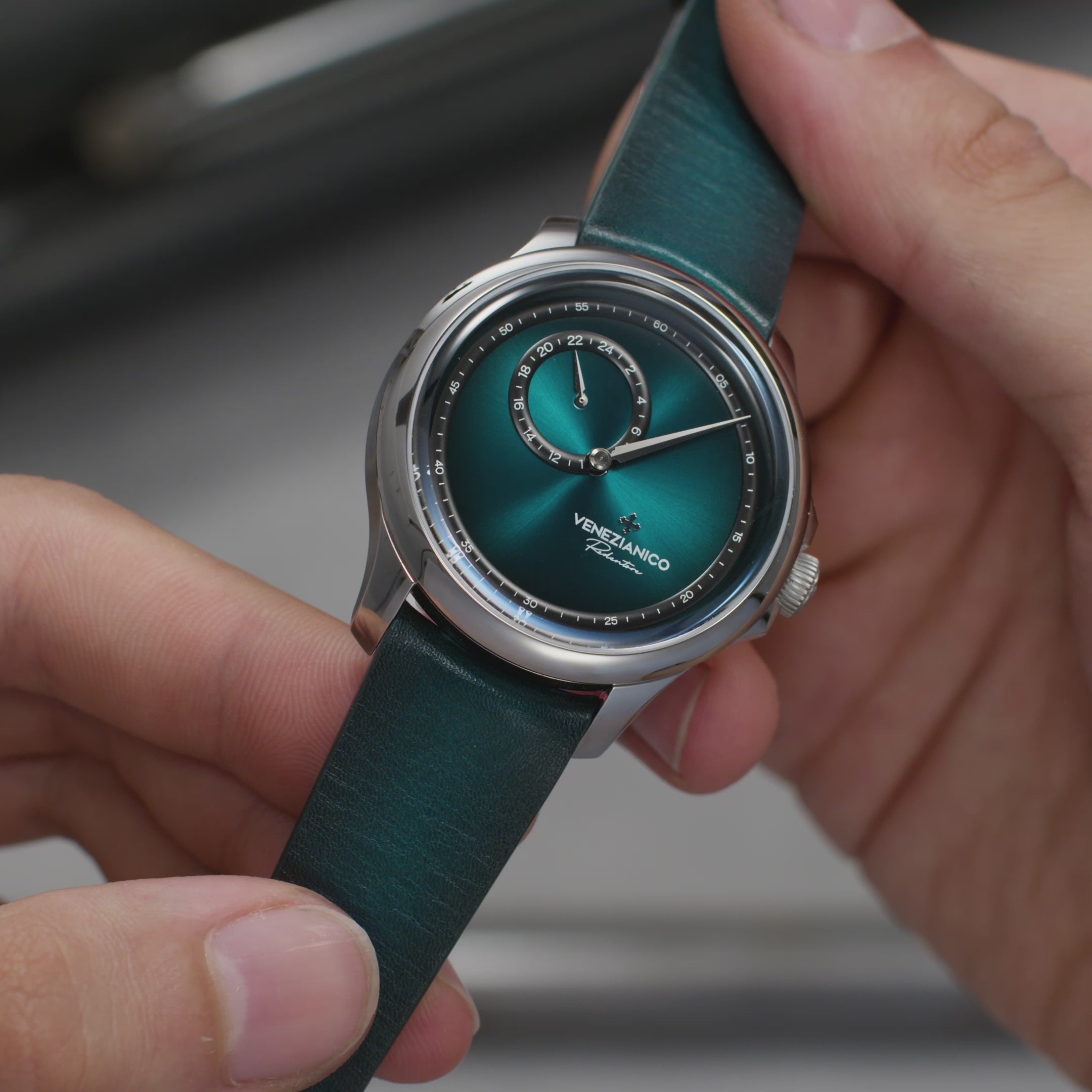 Venezianico Redentore Enigma Men’s Automatic Green Cyan Regulator Watch