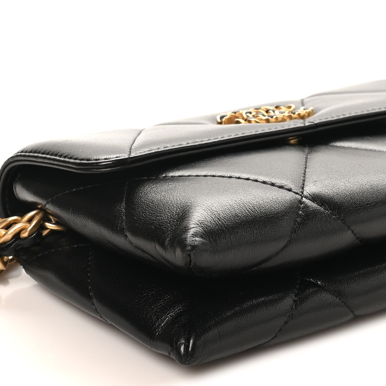 Lambskin Quilted Chanel 19 Flap Clutch Black