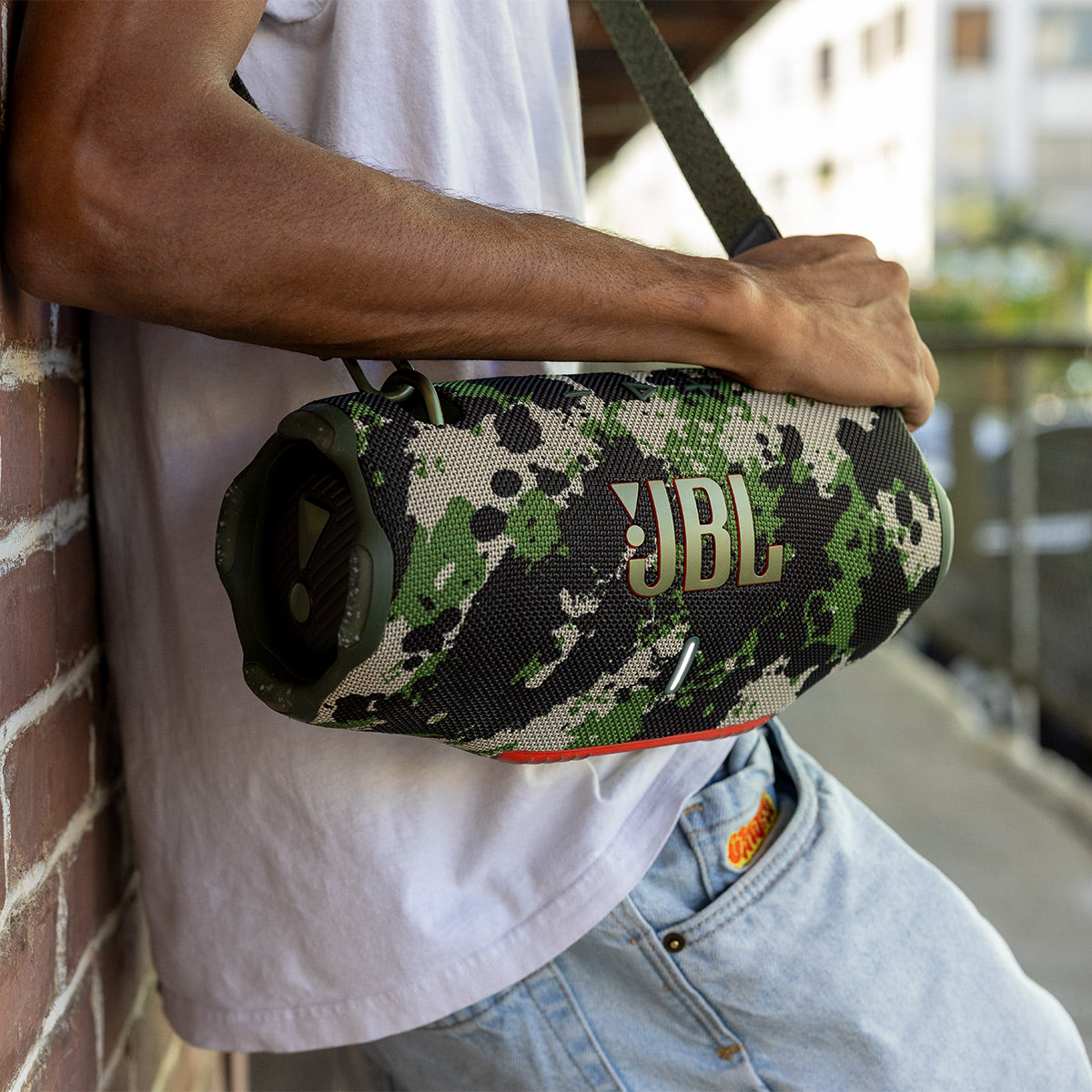 JBL Xtreme 4 Bluetooth Speaker with gSport Silicone Sleeve (Camo)