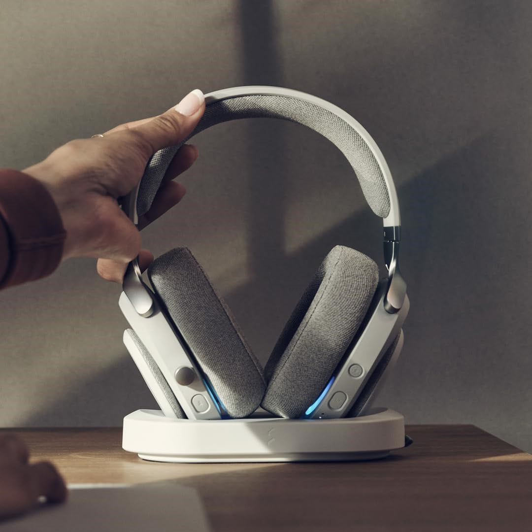 Scape Dark Over Ear Wireless
