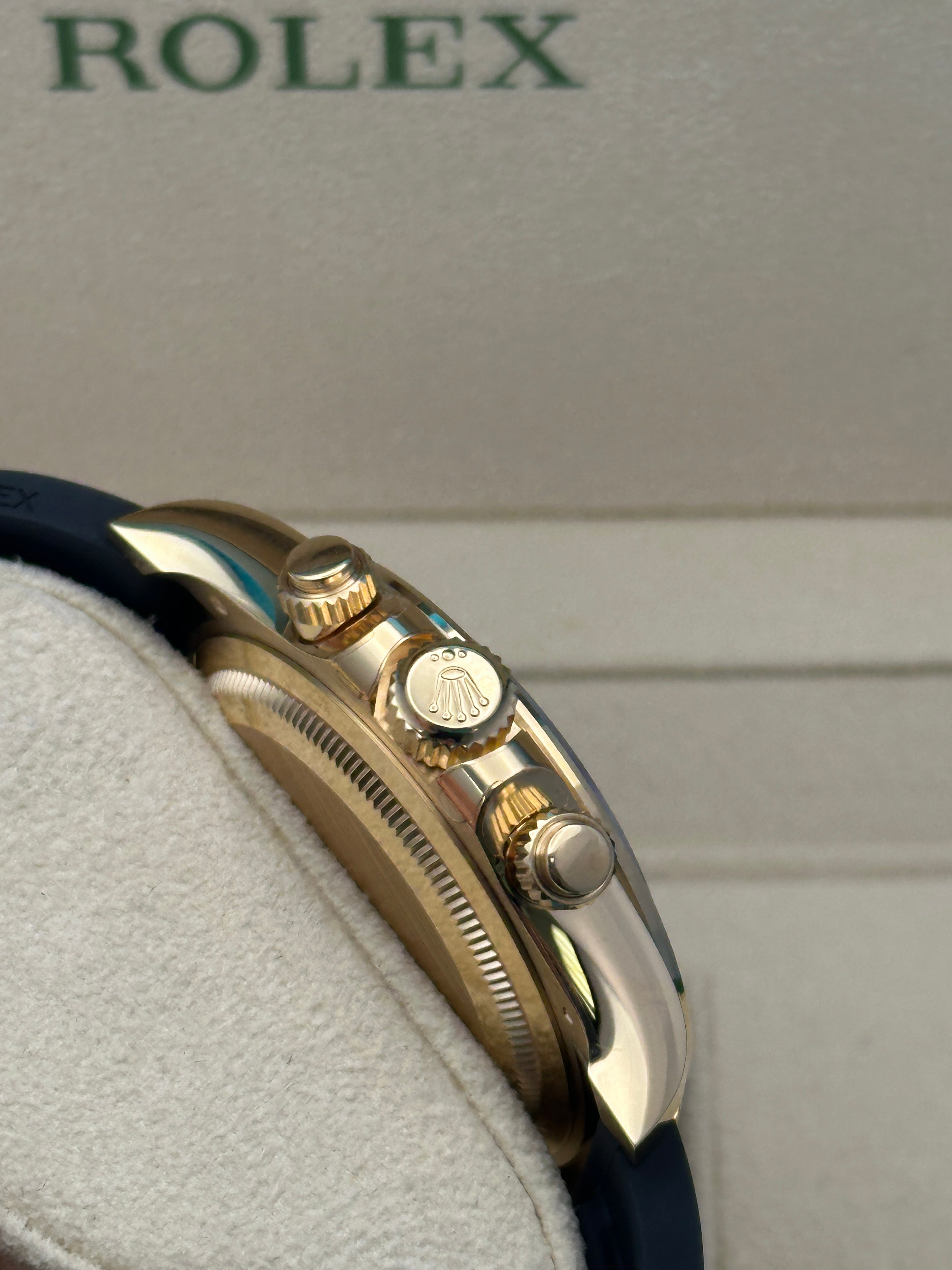 Rolex Yellow Gold  Daytona   - Black And Golden Diamond Dial - 126518ln bkchdof