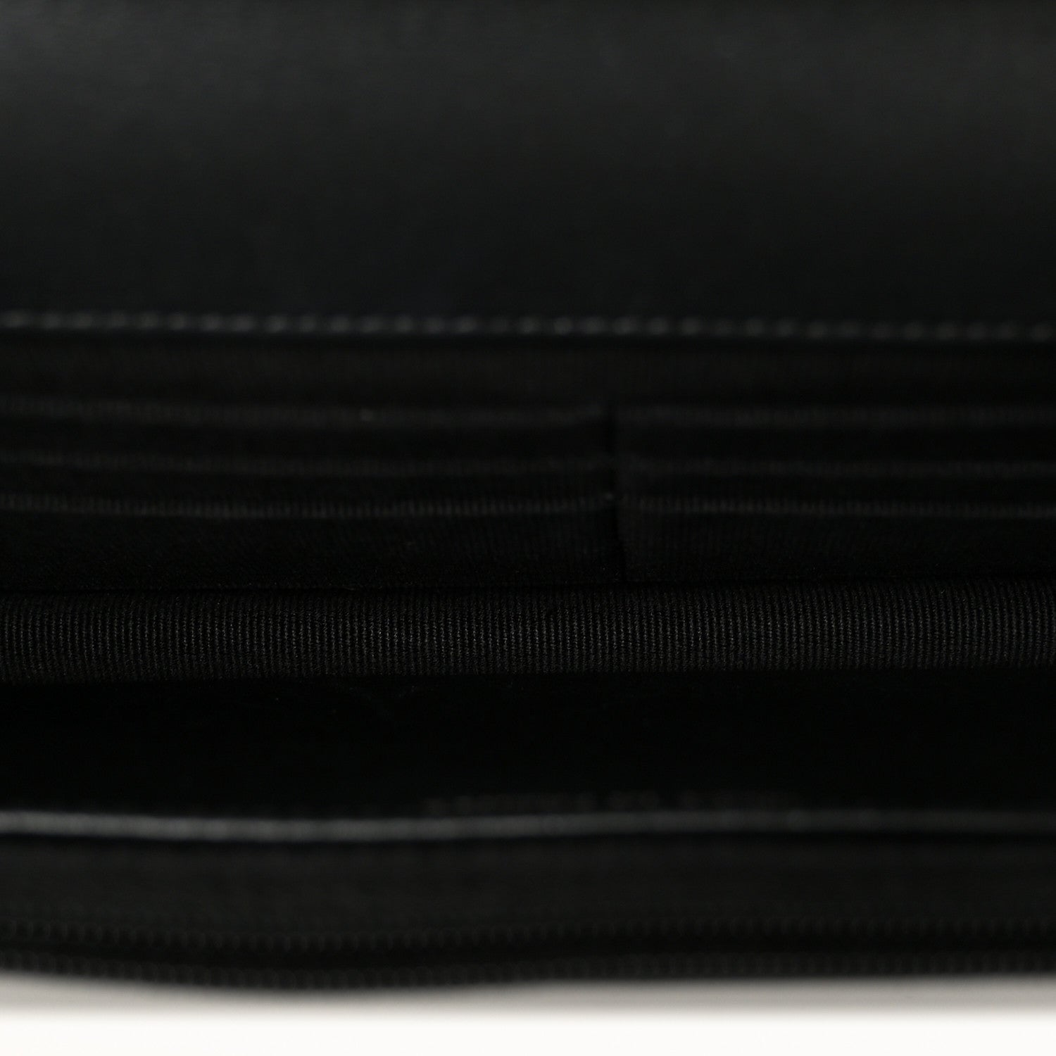 Lambskin Quilted Wallet On Chain WOC So Black