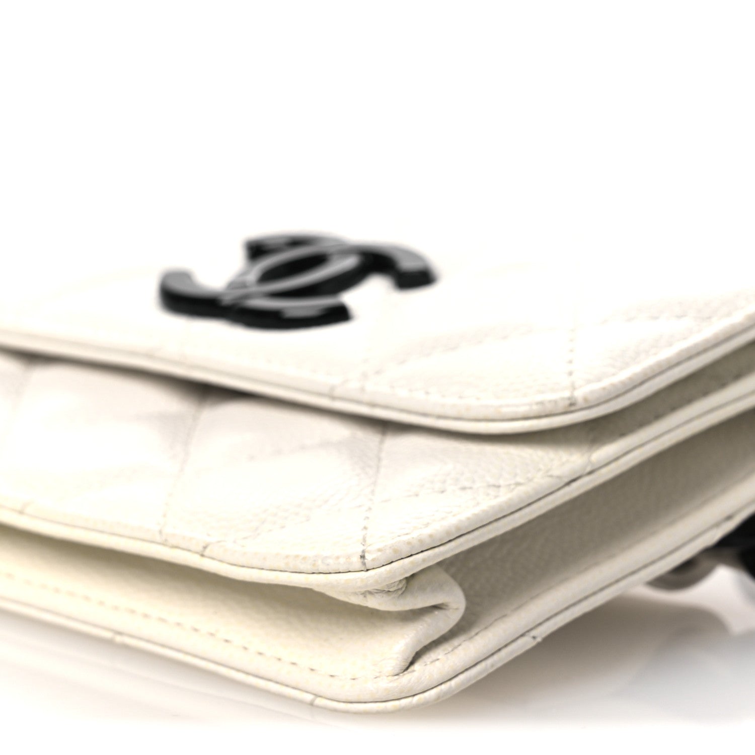 Caviar Quilted My Everything Belt Flap Card Holder White