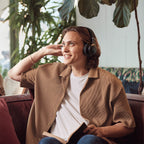 JBL Live 770NC Wireless Over Ear Noise Cancelling Headphone Bundle with gSport Case (Black)