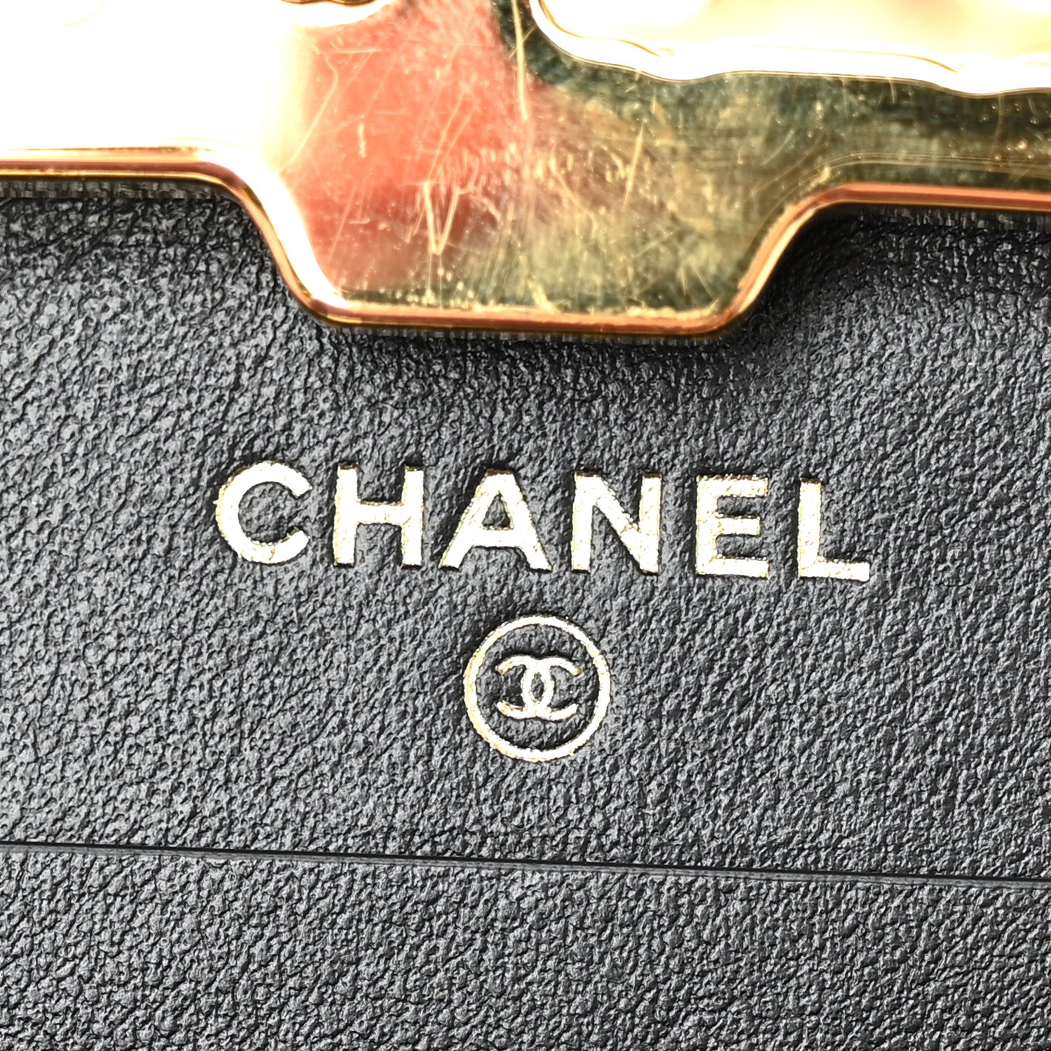 Glazed Goatskin Quilted Small Box With Chain Black