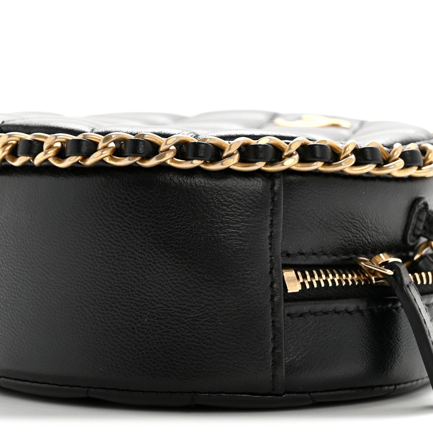Lambskin Quilted Chain Around CC Round Clutch With Chain Black