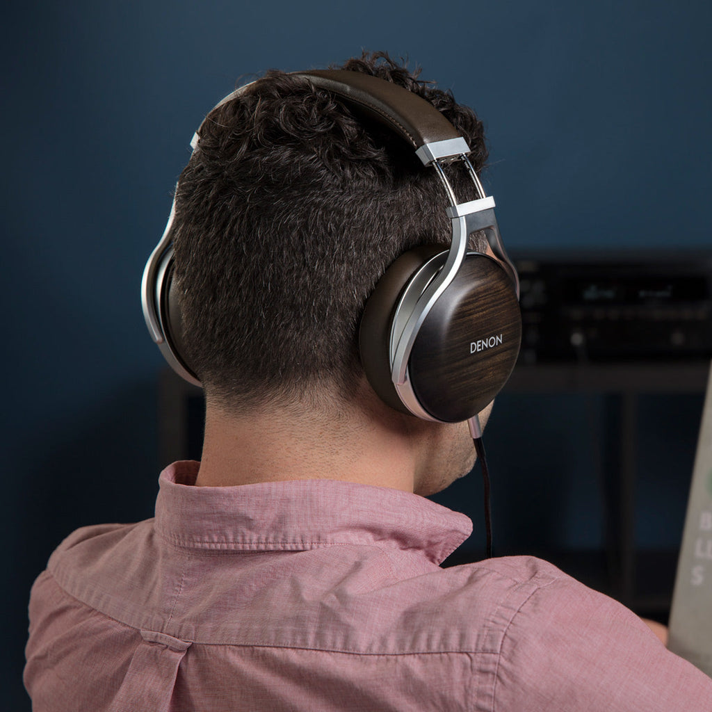 Denon AH-D5200 Over-Ear Headphones (Zebrawood)