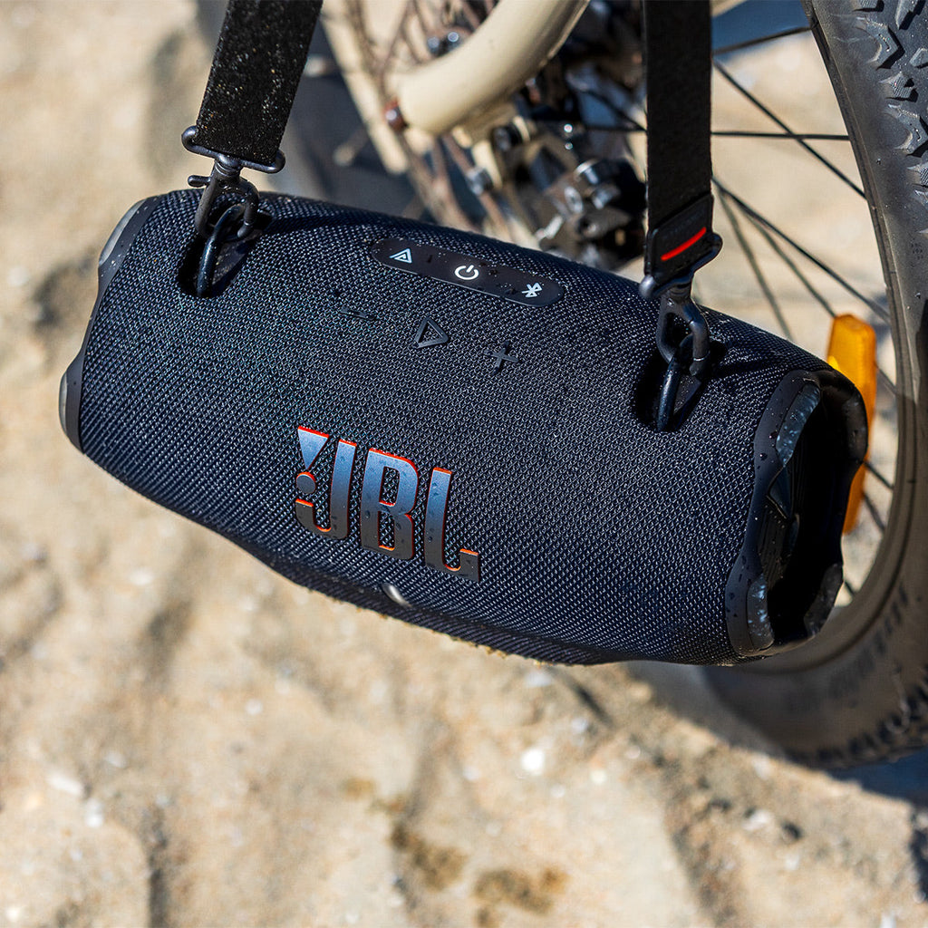 JBL Xtreme 4 Bluetooth Speaker with gSport Carbon Fiber Case (Black)