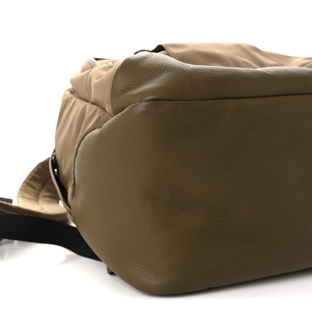 Microfiber Medium Pioneer Backpack  Smoke Tree Salty Capers