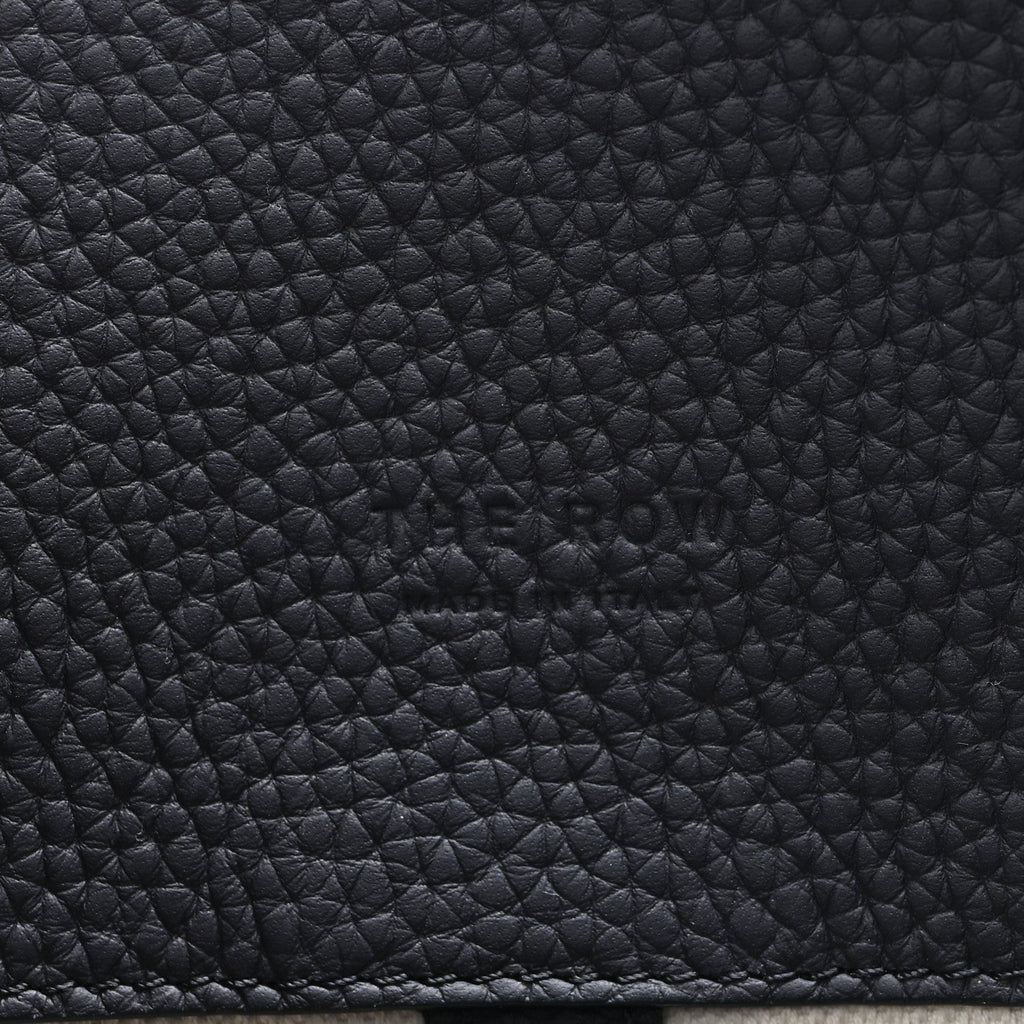 Matte Grained Calfskin Soft Margaux 12 Marine