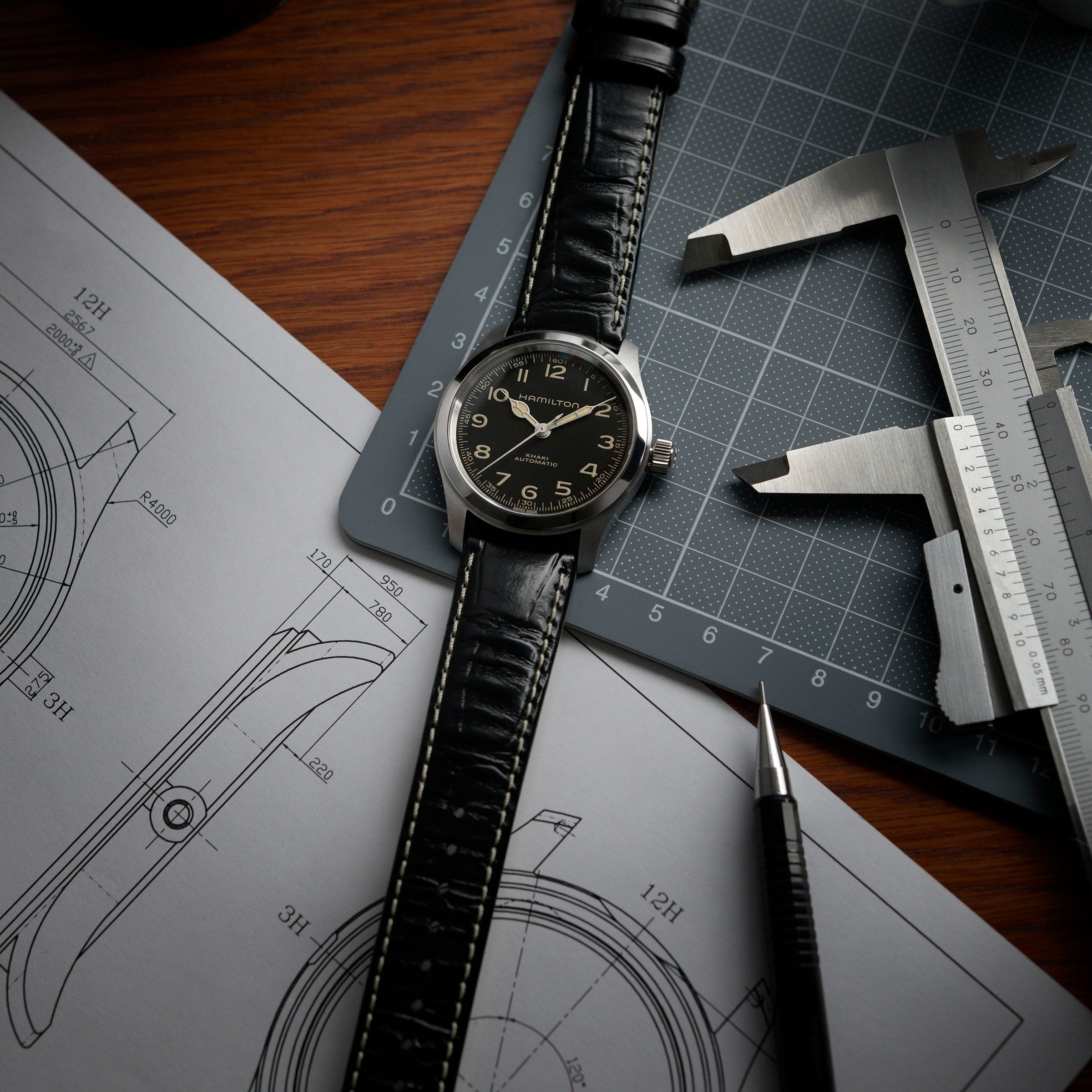 Khaki Field Murph 38mm | 38mm, Leather, Black Dial