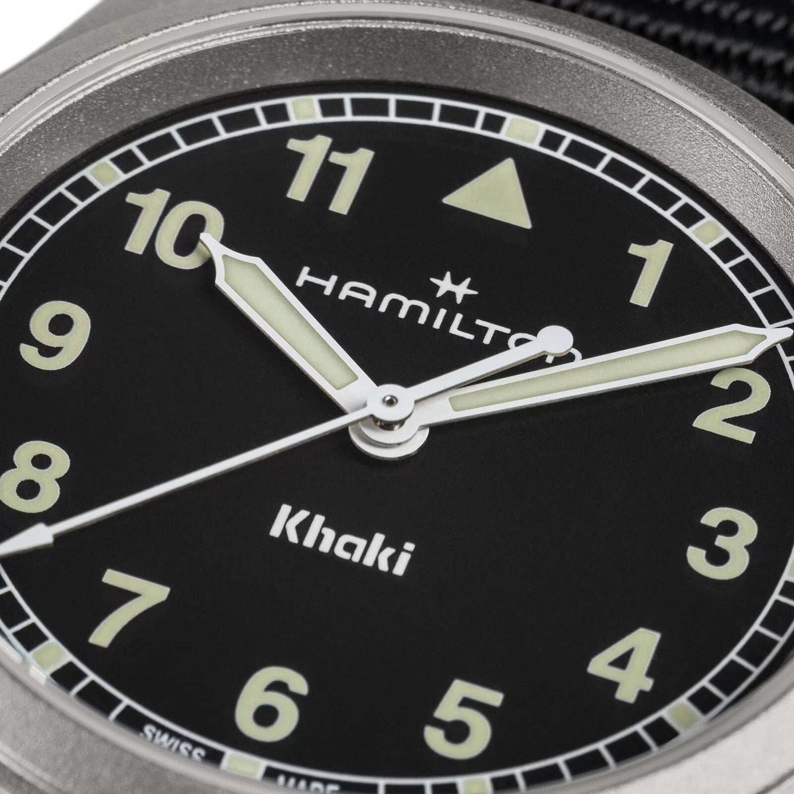 Khaki Field Quartz 33mm