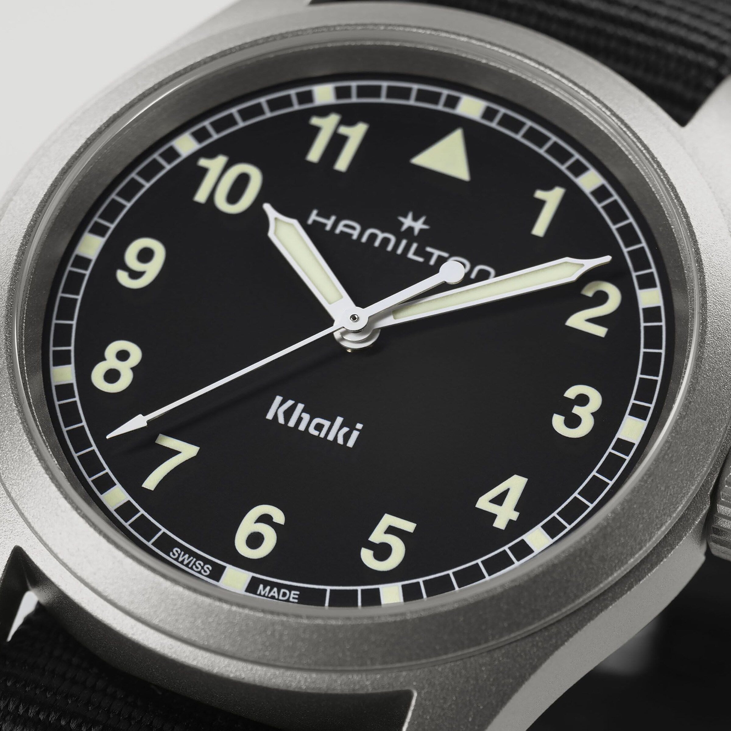 Khaki Field Quartz