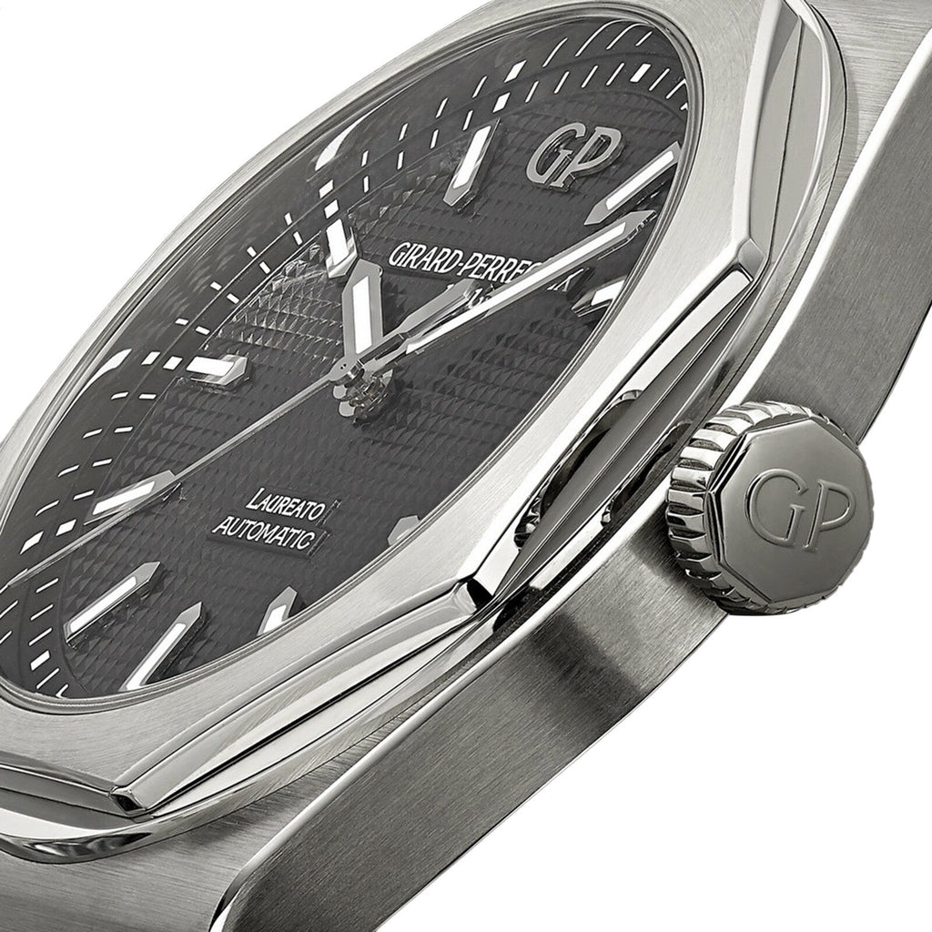Laureato 42 | 42mm, Stainless Steel, Black Dial