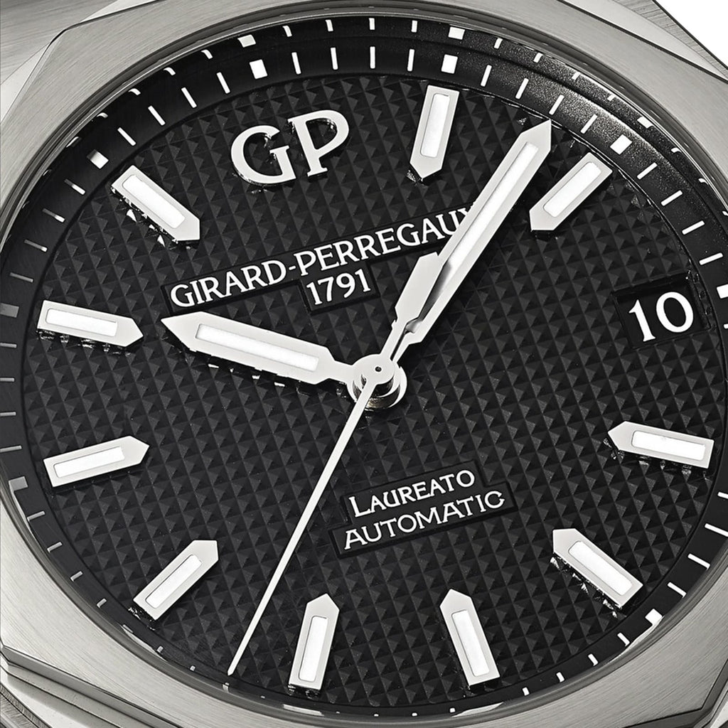 Laureato 42 | 42mm, Stainless Steel, Black Dial
