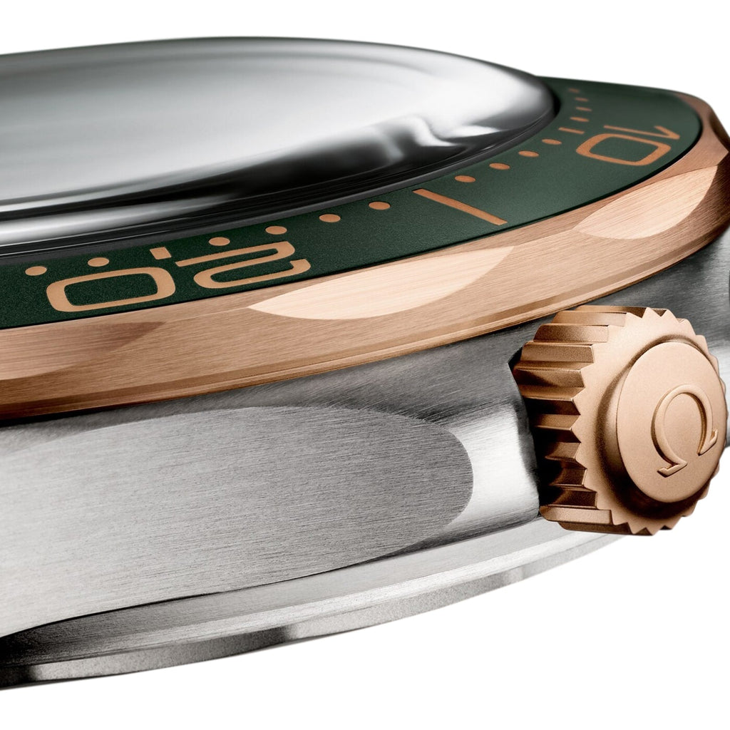 Seamaster Diver 300M | 42mm, Green Rubber Strap, Green Dial