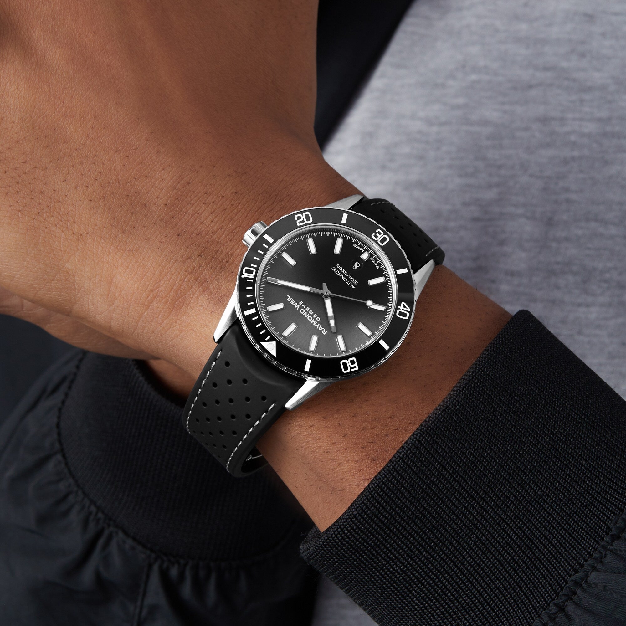 Freelancer Diver Black Dial