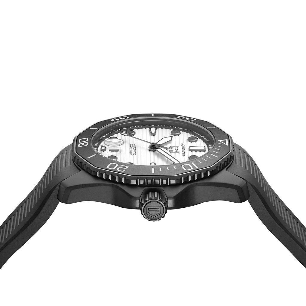 Aquaracer Professional 300 Date