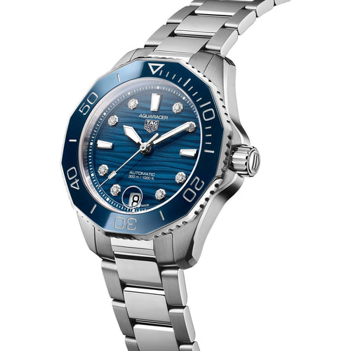 Aquaracer Professional 300 Date