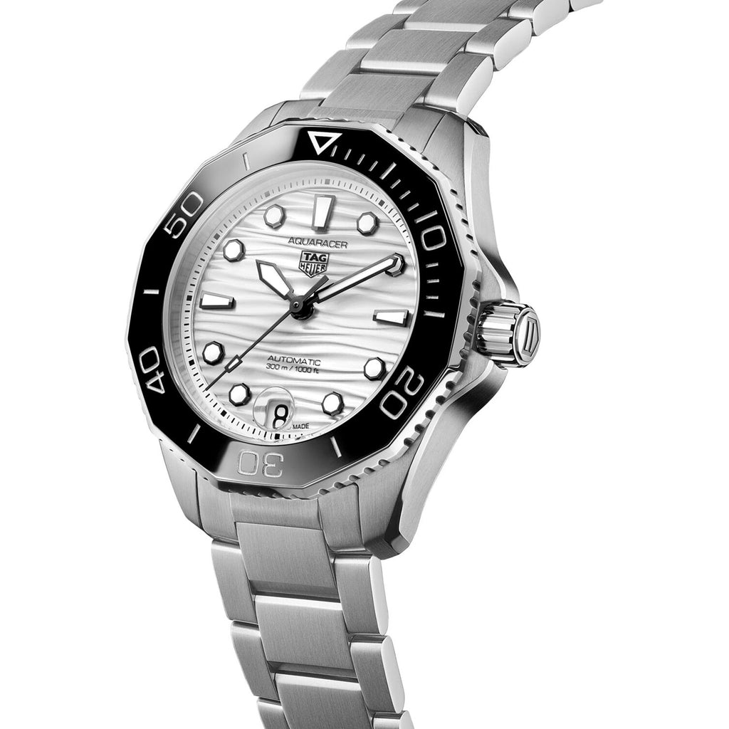 Aquaracer Professional 300 Date