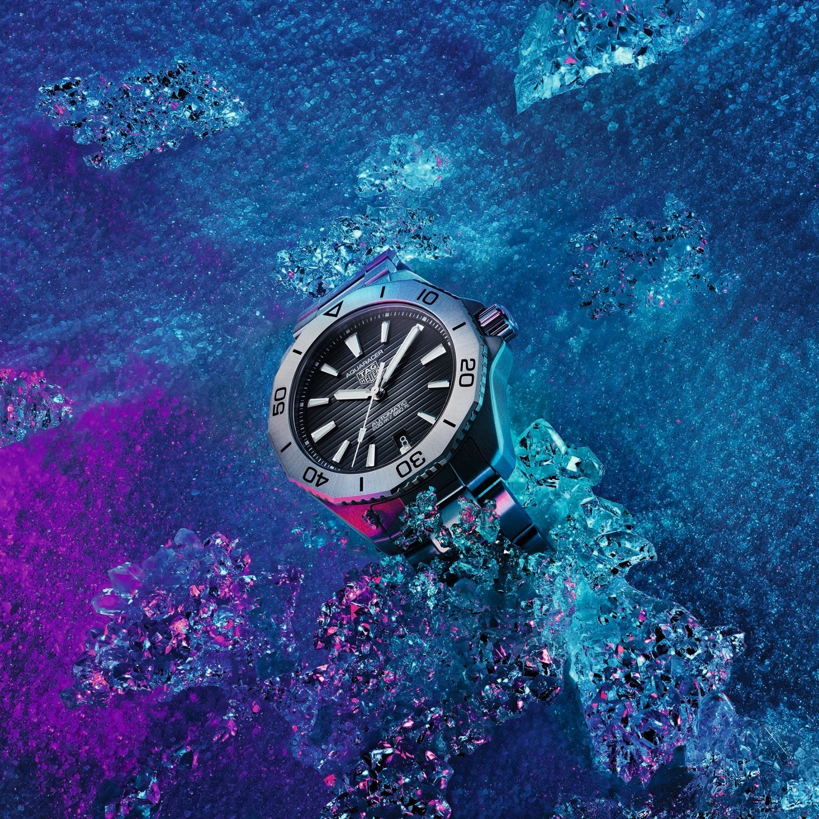 Aquaracer Professional 200 Date | 40mm, Stainless Steel, Black Dial