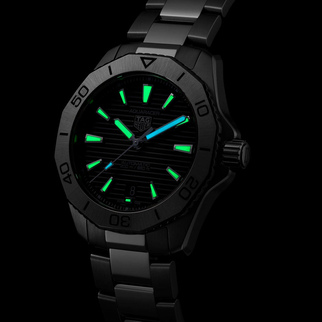 Aquaracer Professional 200 Date