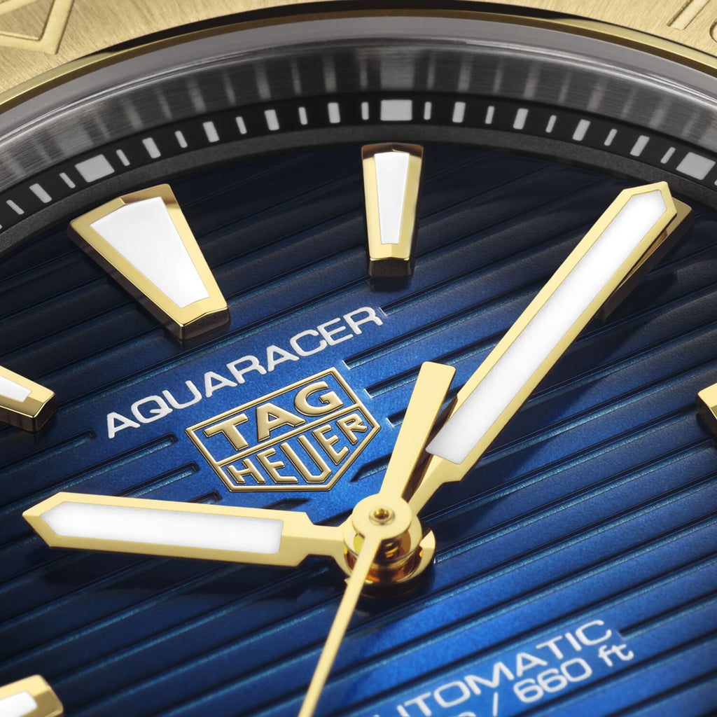 Aquaracer Professional 200 Date