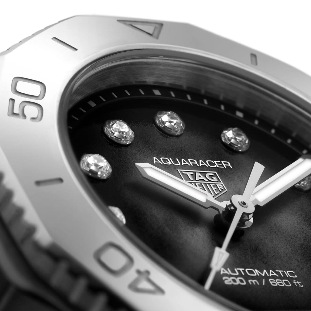 Aquaracer Professional 200 Date