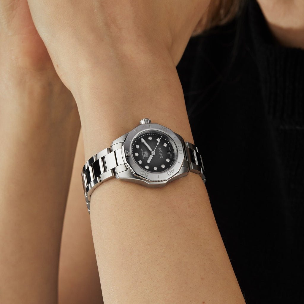 Aquaracer Professional 200 Date