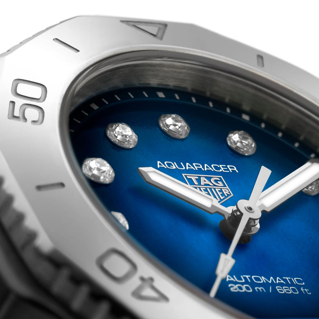Aquaracer Professional 200 Date