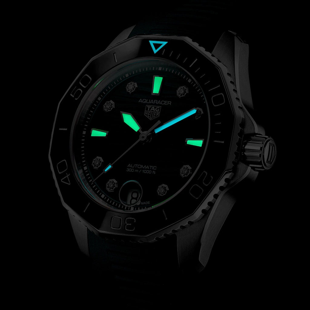 Aquaracer Professional 300 Date