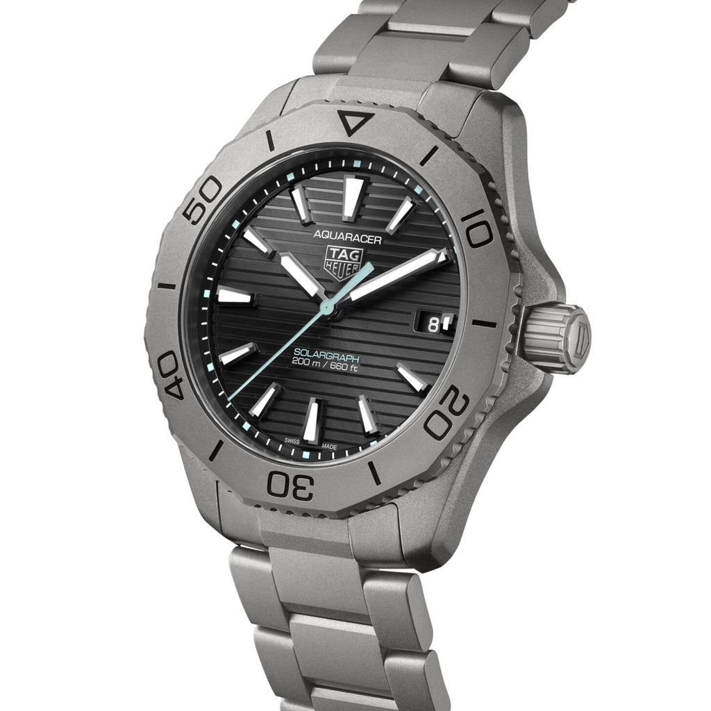 Aquaracer Professional 200 Solargraph | 40mm, Titanium, Black Dial