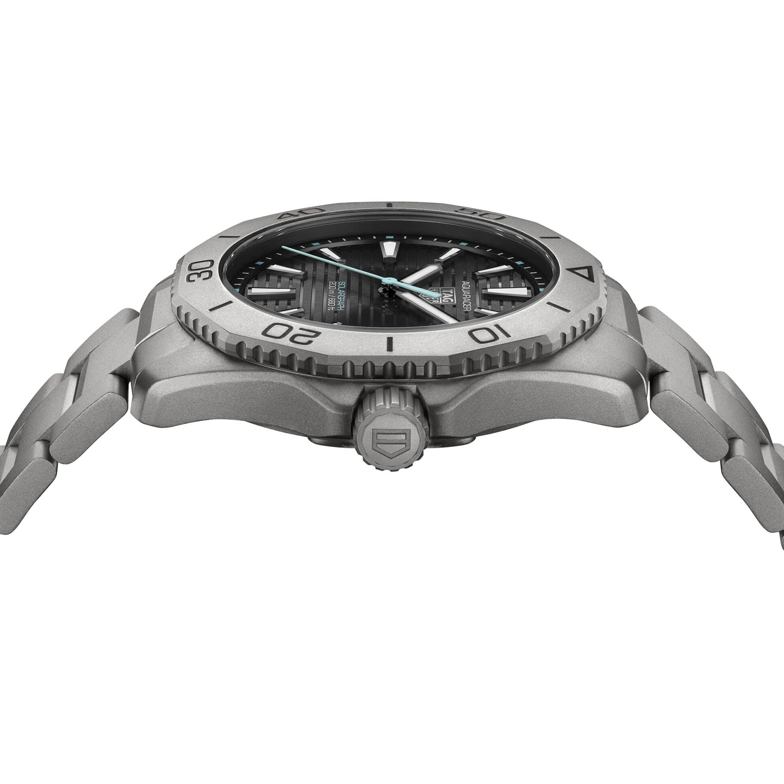 Aquaracer Professional 200 Solargraph | 40mm, Titanium, Black Dial